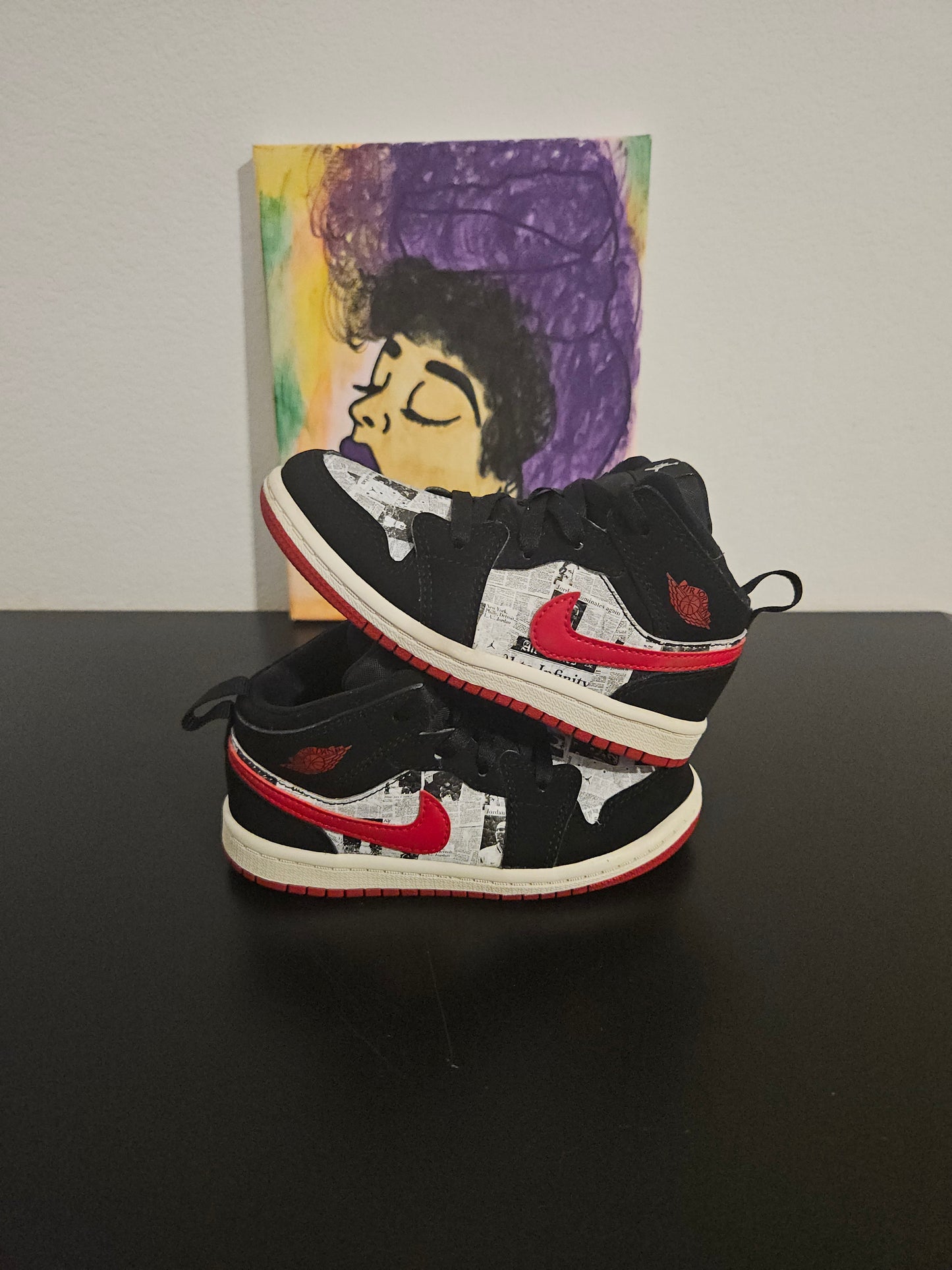 Size 9c - Headlines Jordan 1's