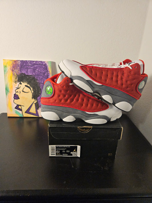 Size 5.5y - Youth Jordan 13's