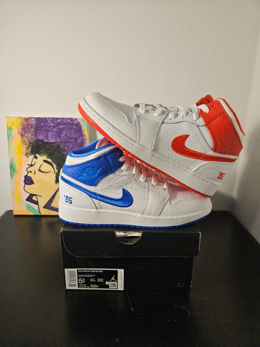 Size 5.5y - Youth Jordan 1's