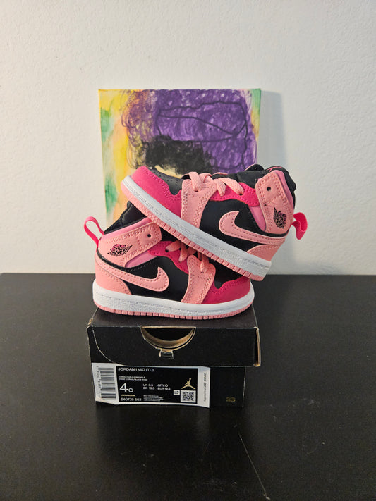 Size 4c - Kids Jordan 1's