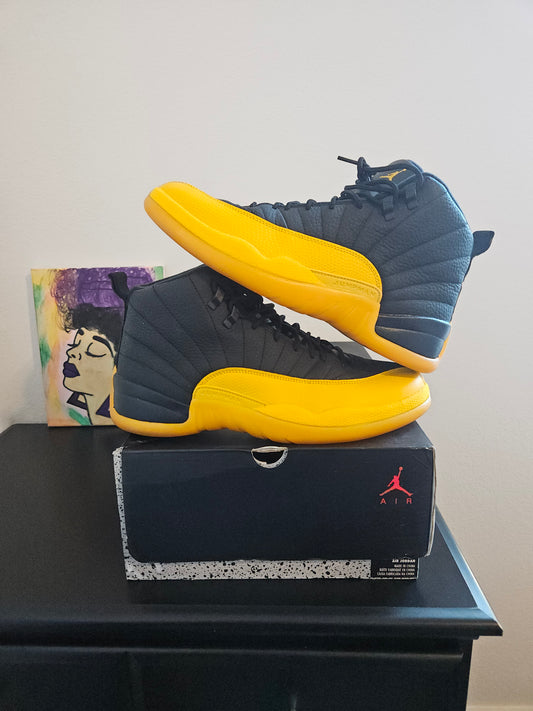 Size 10.5 - Used Mens University Gold Jordan 12's