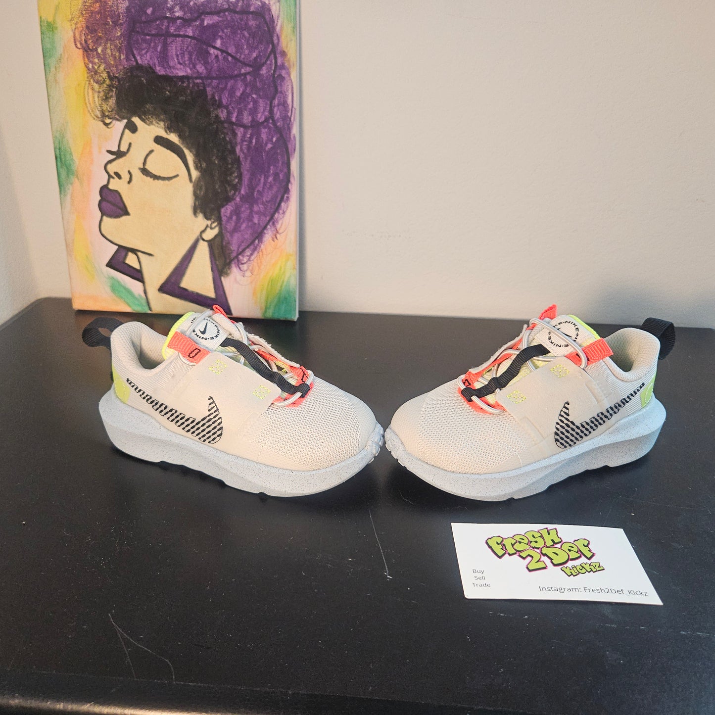 Size 8c - Kids Nike's - $25