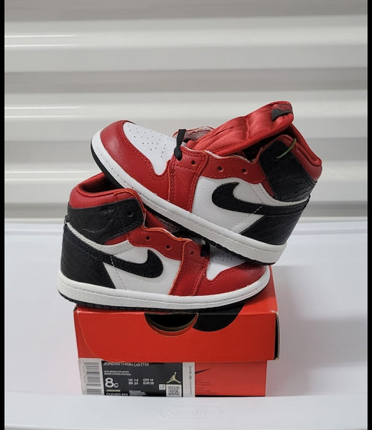 Size 8c - New Kids Jordan 1's