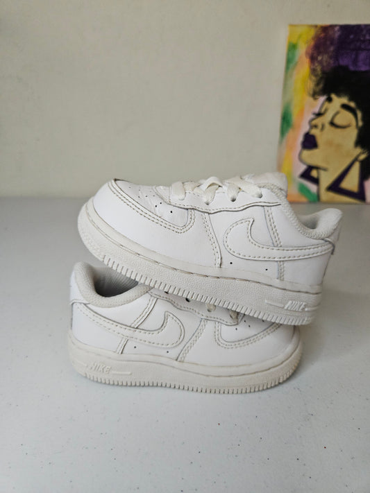 Size 6c - Kids Nike Air Force One's