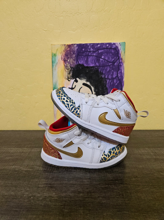 Size 9c - Kids 'NC to Chi' Jordan 1's