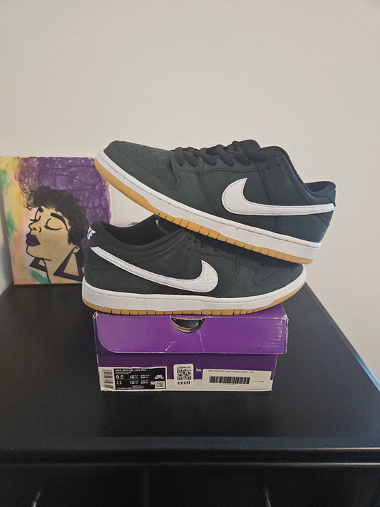 Size 9.5 - Black Gum Nike Dunks