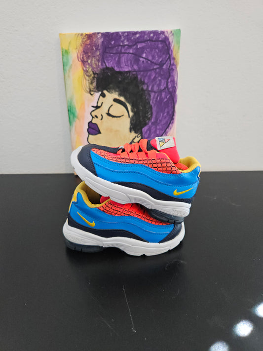 Size 6c - Spiderman Nike Airmax's