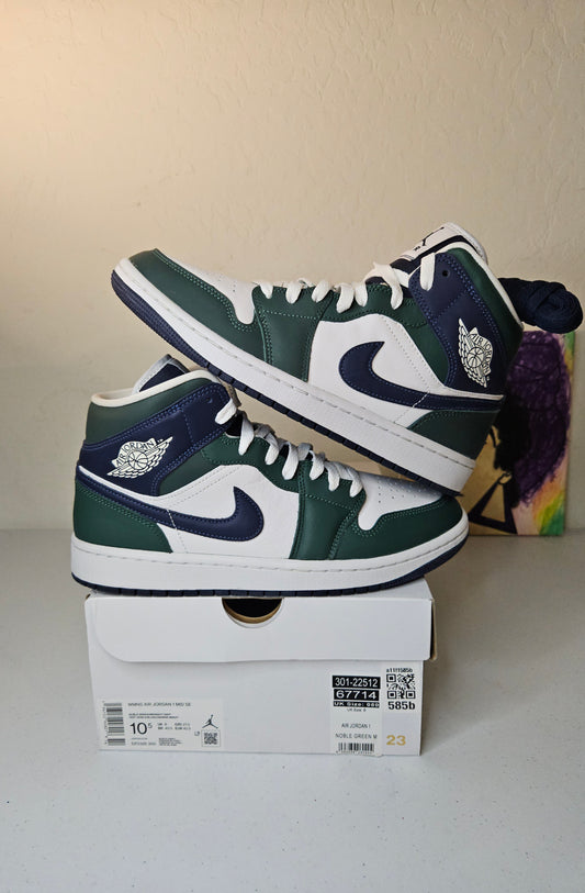 Size 9m (10.5w) - Seahawks Jordan 1's