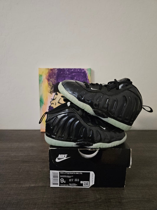 Size 9c - Kids Nike Foamposites