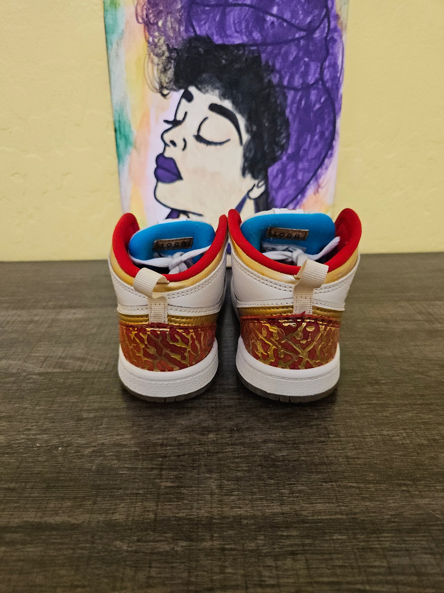 Size 9c - Kids 'NC to Chi' Jordan 1's