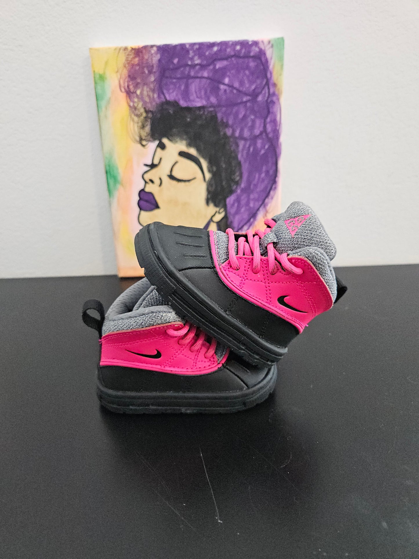 Size 4c - Kids Nike Boots