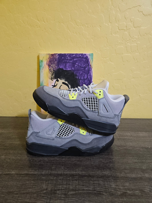 Size 2y - Kids Neon Jordan 4's