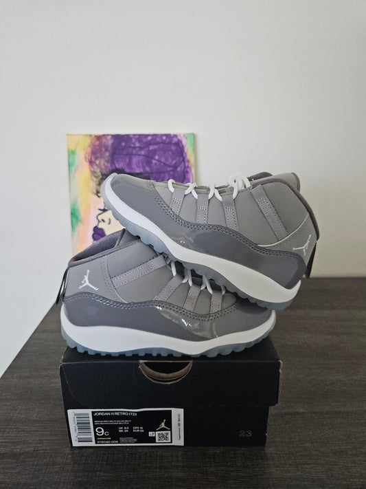 Size 9c - Kids Cool Grey Jordan 11's