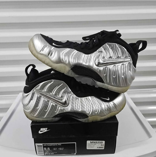 Size 9.5 - Silver Sulfur Foamposites